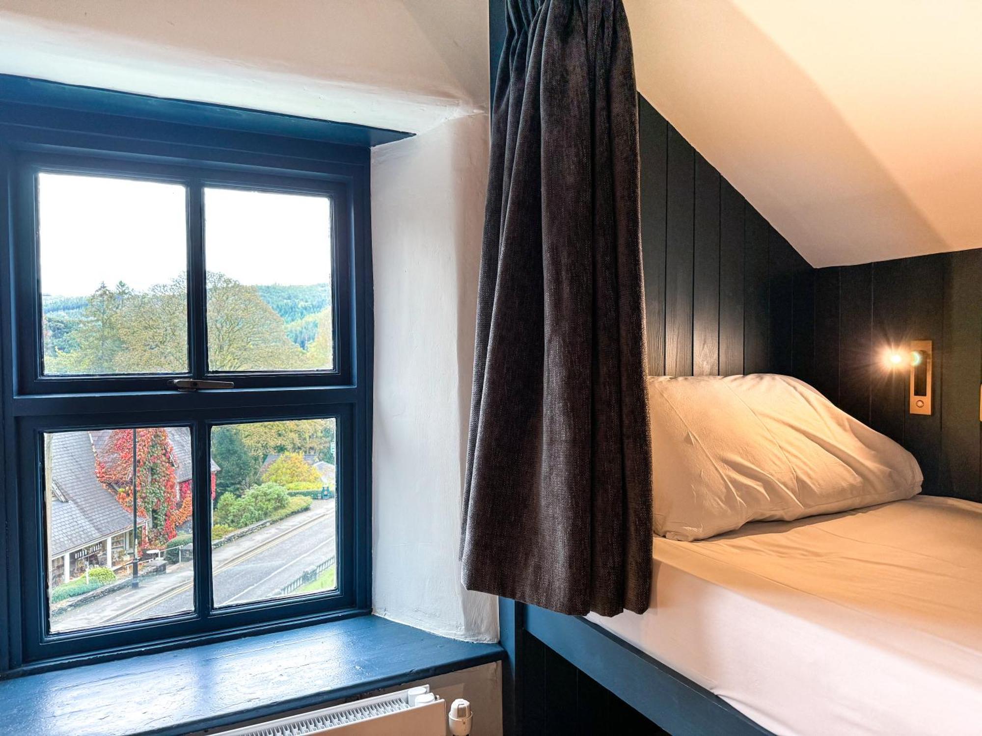 Hostel Base Camp Snowdonia, Gwersyll Cyntaf Eryri Betws-y-Coed Exterior foto